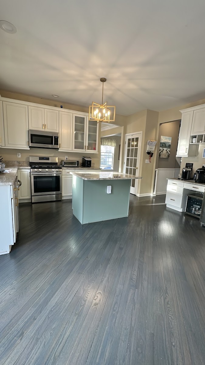 Kitchen With Laminate Floors